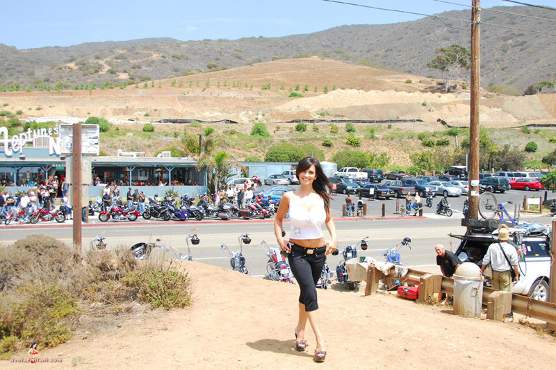 Denise Milani Neptune bar - 1