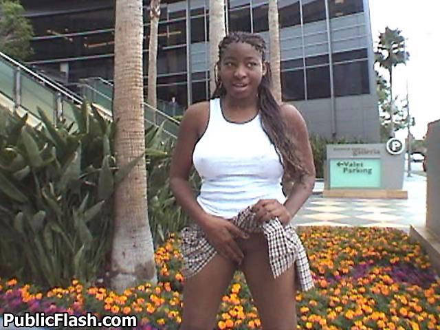 ebony nude in public - 13