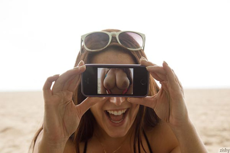 Angela White Naked Boobs - 8