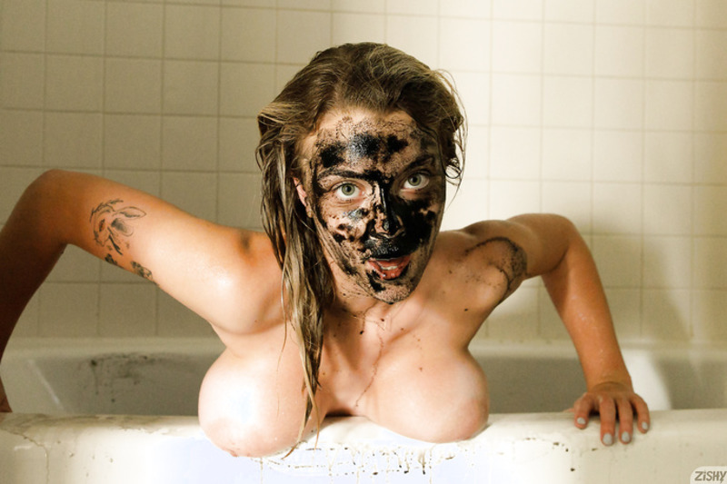 Gabbie Carter Blacked Lives Matter - 8